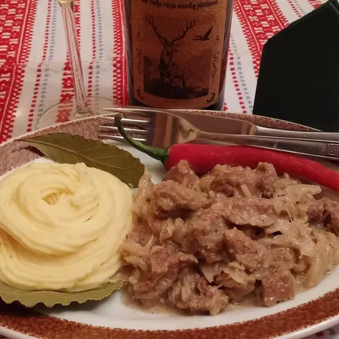 Sekeli gulaš ( Sekelji gulaš)