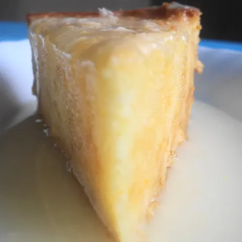 Chiffon cake s narančama i ganacheom od bijele čokolade