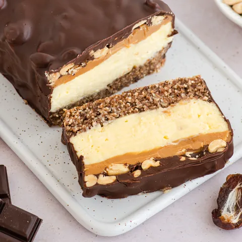 Vege snickers torta bez pečenja