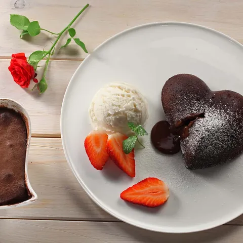 Lava cake uz domaći sladoled