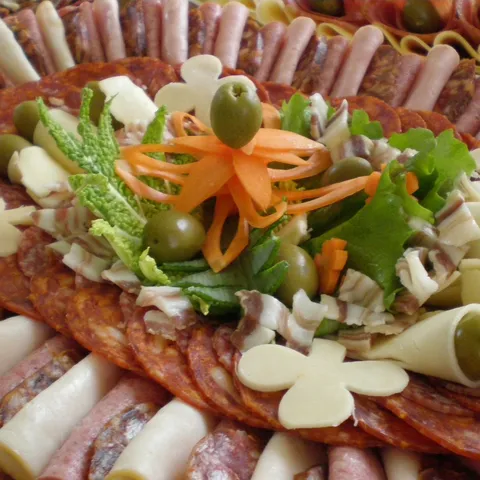 za veselo drustvo!
