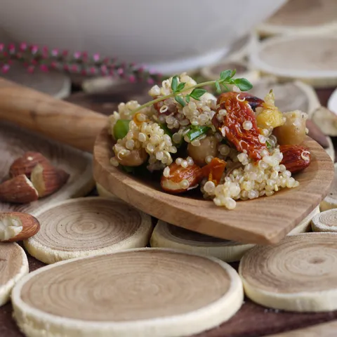 Salata od Quinoe sa suhim paradajzom