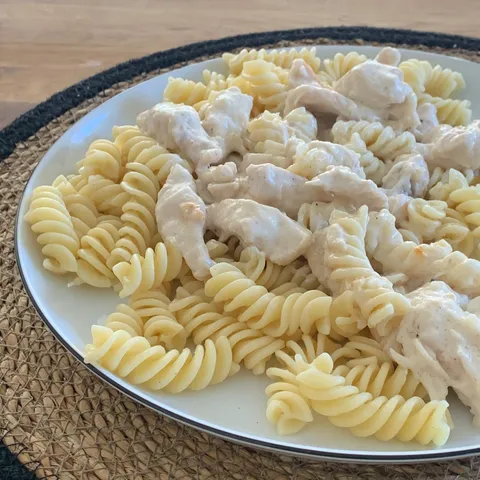 Piletina u bijelom umaku