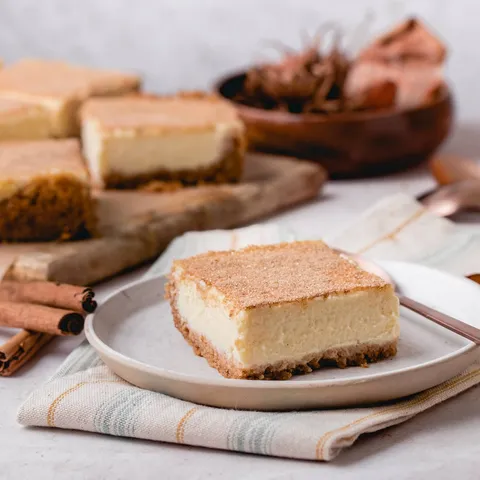 Cheesecake kocke s cimetom