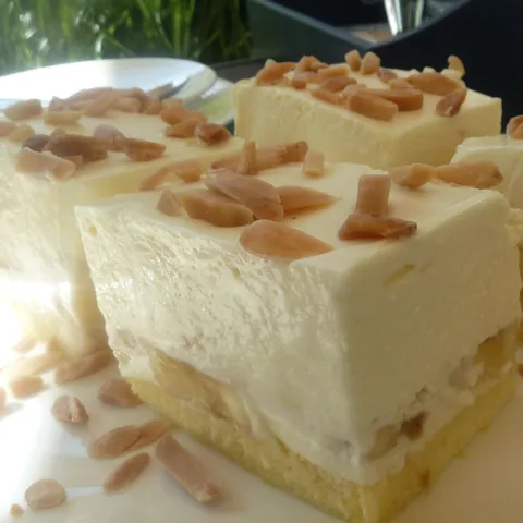 Krem kolac sa bananama