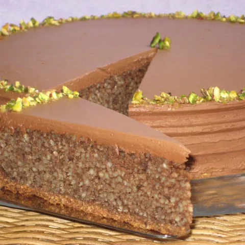Kuskus tart sa narancom i rogacem