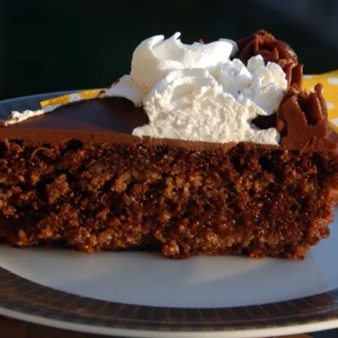 Sočna orah torta