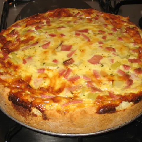 Quiche od pršuta i salame