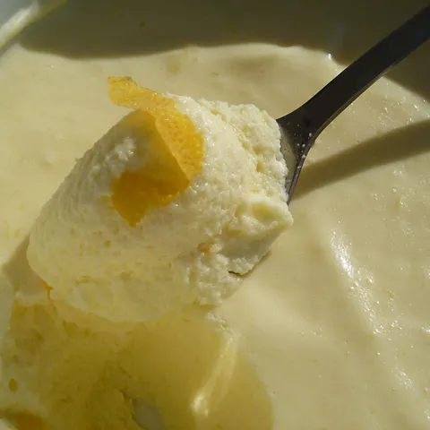 Zitronen creme (krema od limuna)