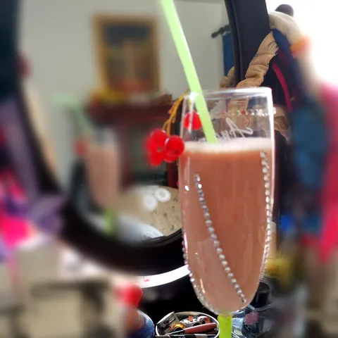 Smootie me nežno❤️ribizla