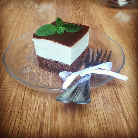 Ledene helf kocke