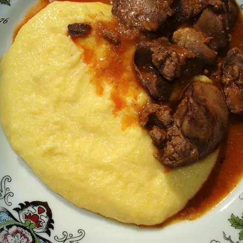 Kremasta palenta s parmezanom