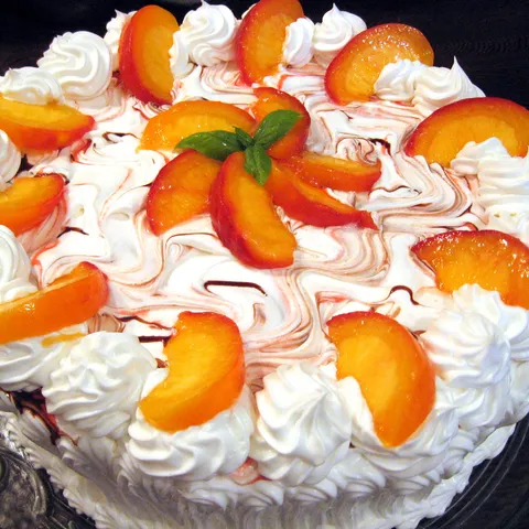 Breskva piskota torta