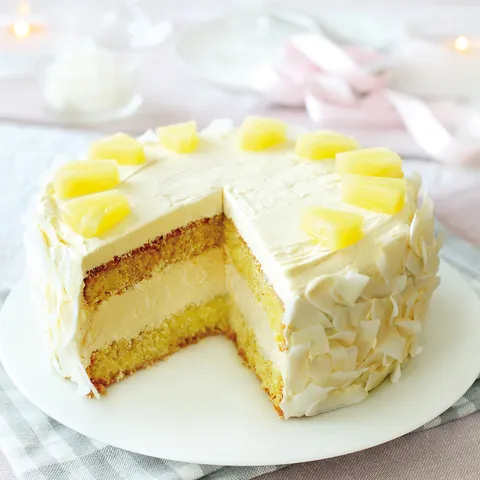 Torta s kokosom i ananasom