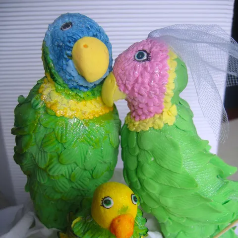 .•*¨`*•✿ Tropical Love Birds Wedding Cake.•*¨`*•✿