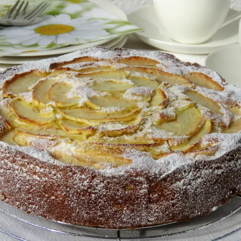 Torta sa jabukama i mascarponeom
