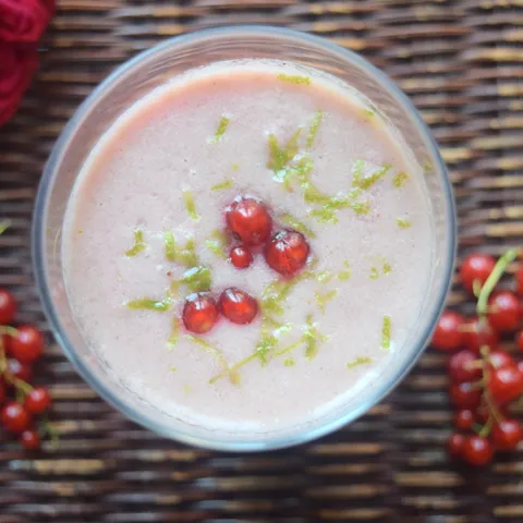 Smoothie sa ribizlima
