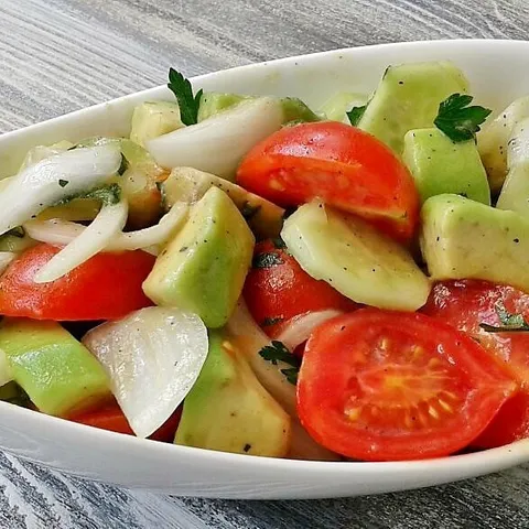 Avokado salata by djegica