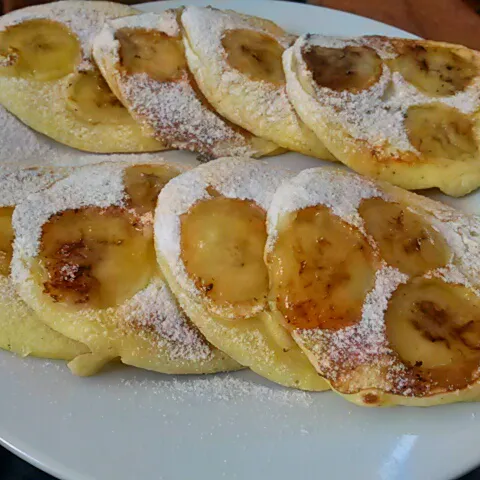 Jogurt palacinke sa bananama