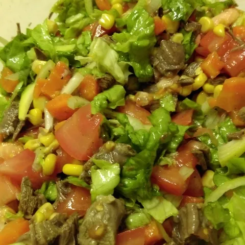 Mesna salata