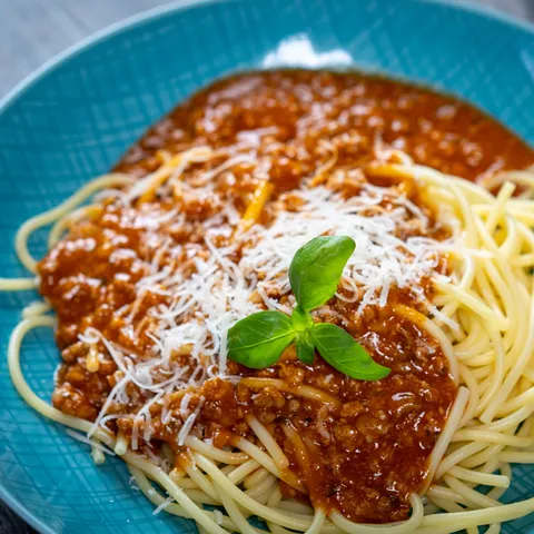Špageti bolognese gotovi za samo 7 minuta i još nekoliko brzih recepata