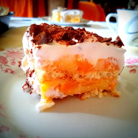 Kolač sa breskvama