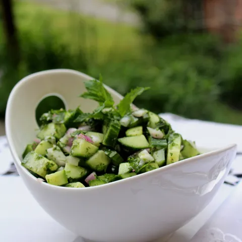 Osvežavajuća letnja salata