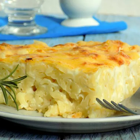 Zapecena testenina sa besamelom
