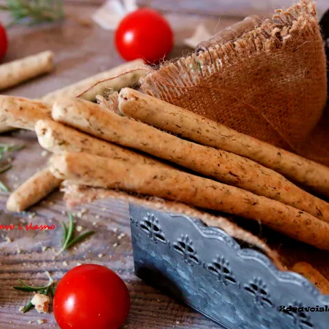 BEZGLUTENSKI PALEO GRISINI