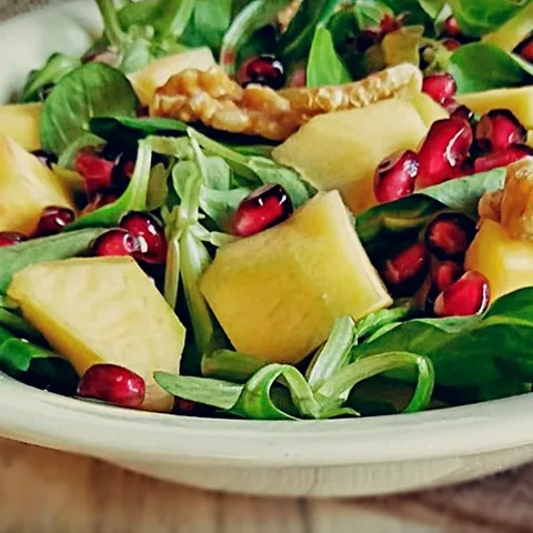 ღ Matovilac salata s mangom i narom
