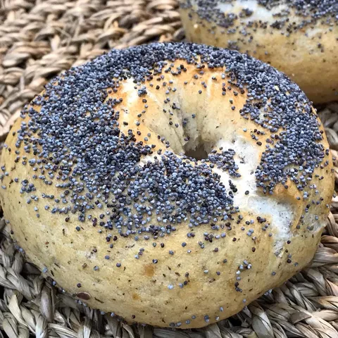 Bagel בײגל *Gluten free