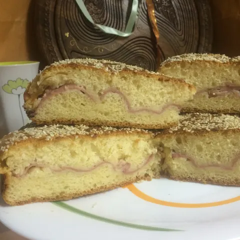 Pita-pogaca sa mortadellom-bez mesenja