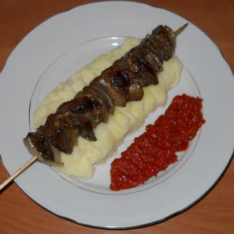 PILEĆA JETRICA NA RAŽNJIĆU