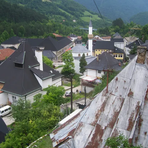 BAJRAM SERIF MUBAREK OLSUN SVIM VJERNICIMA KOJI GA OBILJEZAVAJU