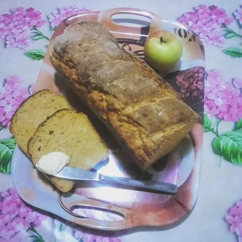 Kruh sa krumpirom i mrkvom