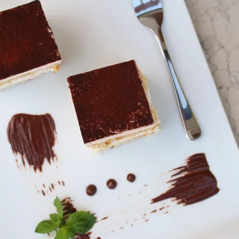 Tiramisu by Catwomen