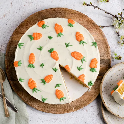 Torta od kokosa, lješnjaka i mrkve