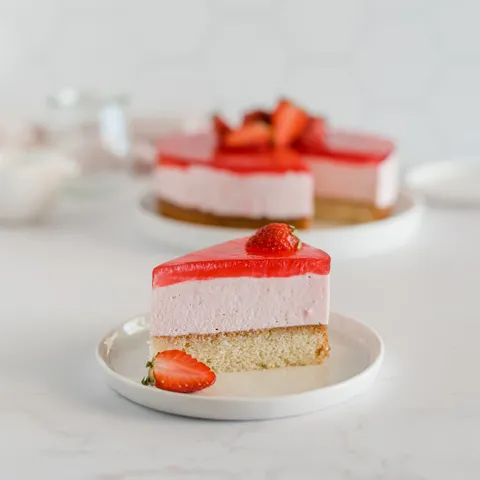 Mousse torta od jagoda s preljevom