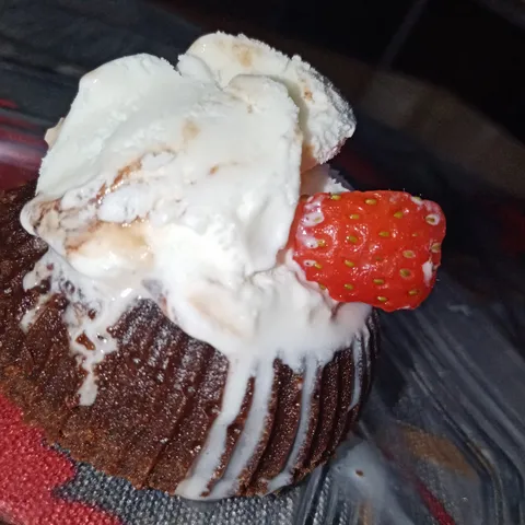Lava kolač (Lava cake)