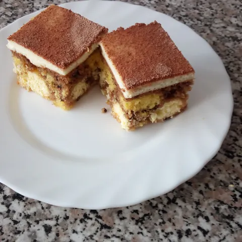 KOLAČ SA KOKOS KUGLICAMI