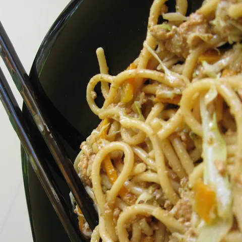 KINESKE NOODLES