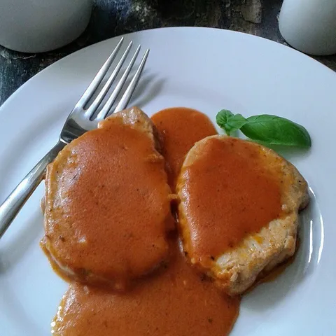 Kotlete (krmenadle) u saftu
