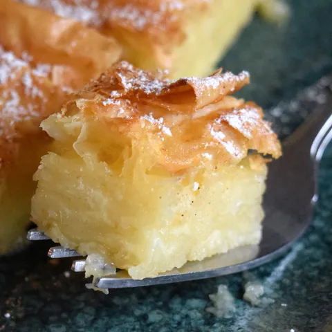 Krem pita sa phyllo korama / Bougatsa