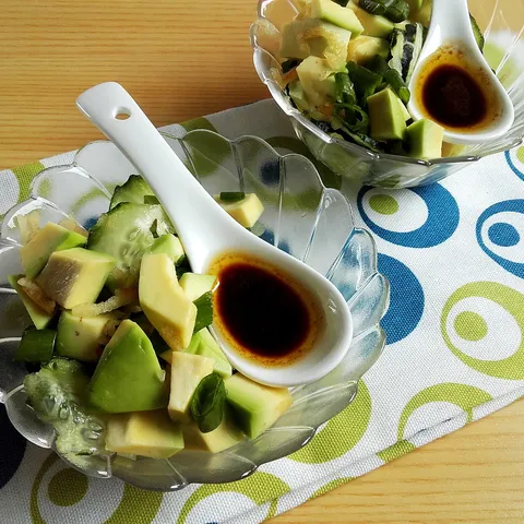 AVOCADO bajka ili SALATA *zelena priča*-blueSuna