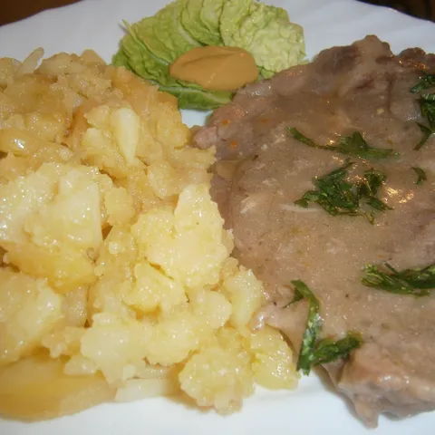 Svinjski vrat u brzom umaku