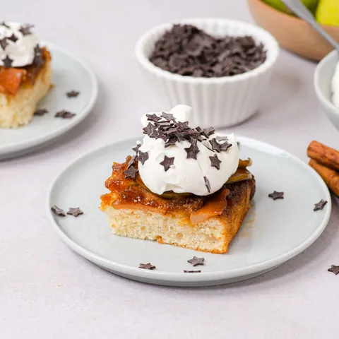 Muffin kolač s karameliziranim dunjama