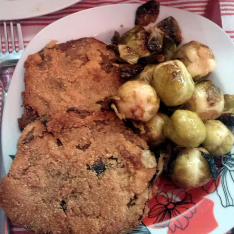 Pohani seitan s glaziranim prokulicama /vegan/