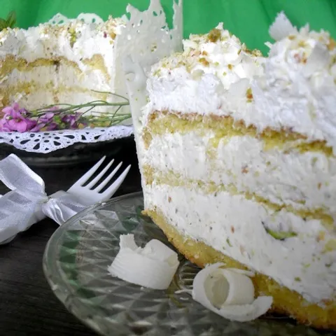 Bela pistaci torta