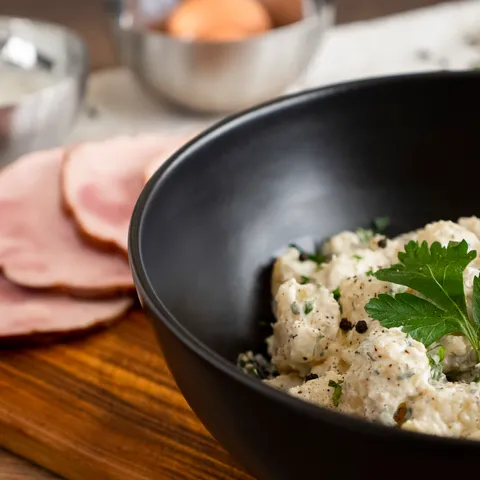 Kremasta salata od krumpira s hrenom