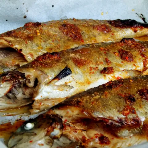 Pastrmka sa majčinom dušicom, medom...